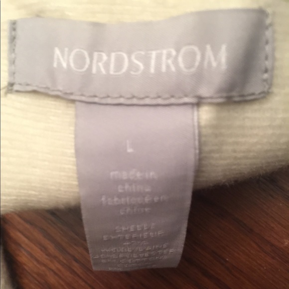 ❄️Tech Ruffle Gloves❄️ - Picture 5 of 7